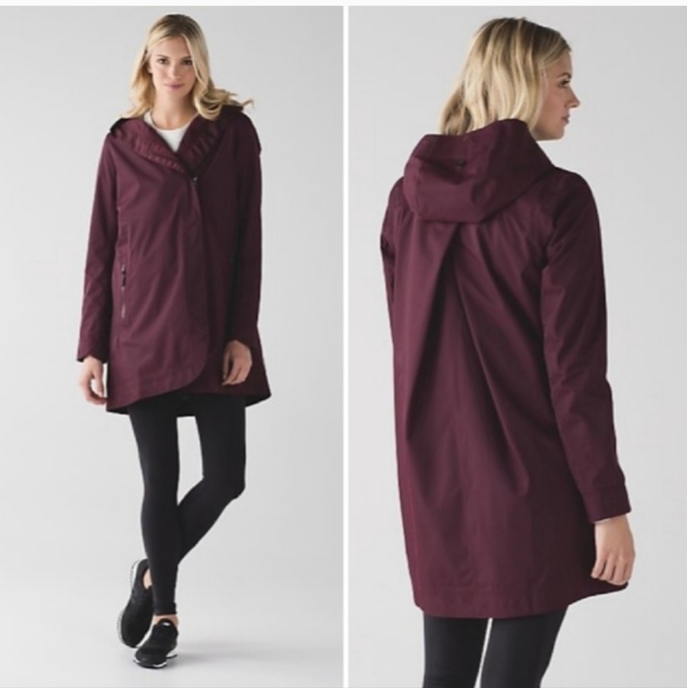LULULEMON Savasana Waterproof Jacket II in Bordeaux Size 4